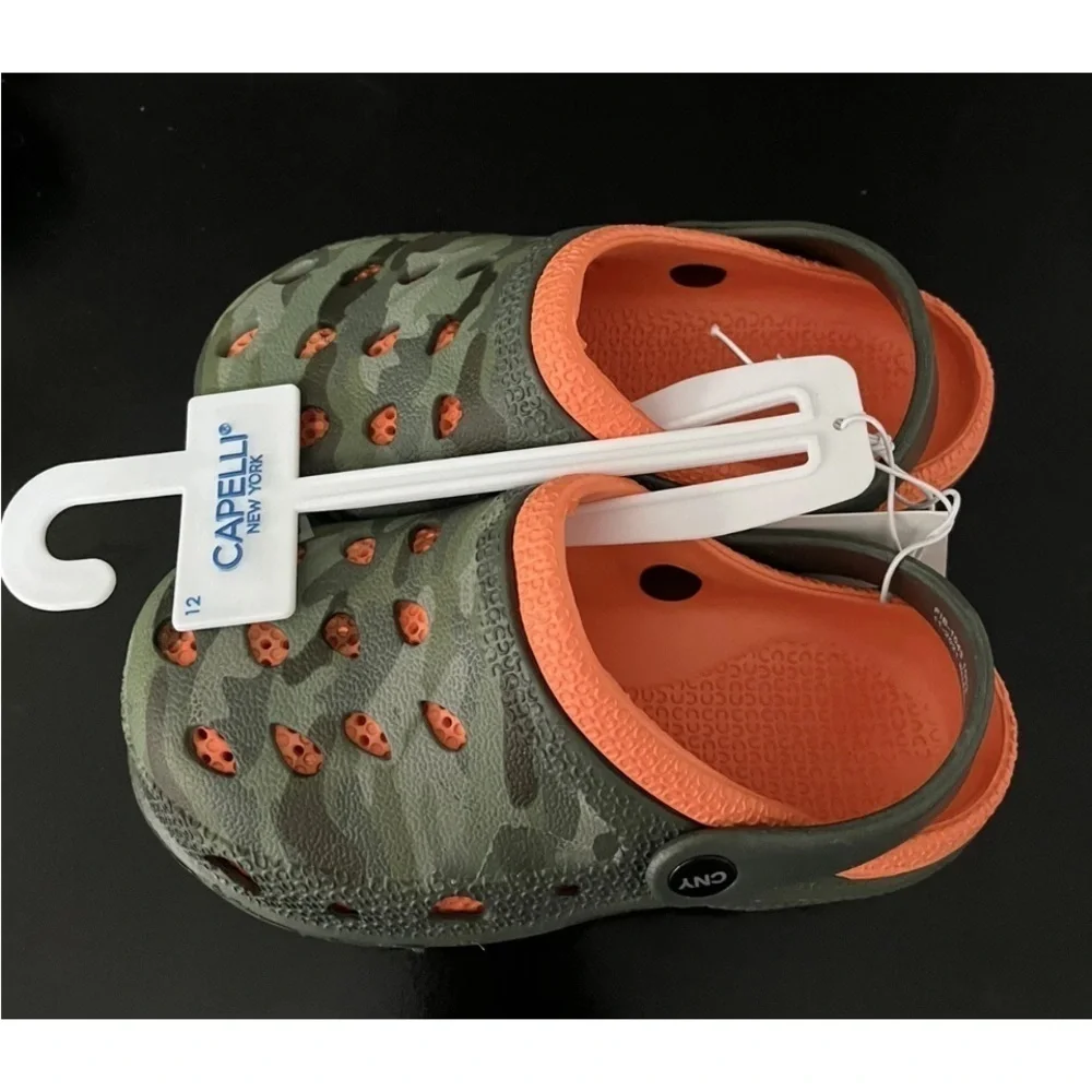 Capelli of New York Kids Camo Water Shoes - Green and Orange Sz12